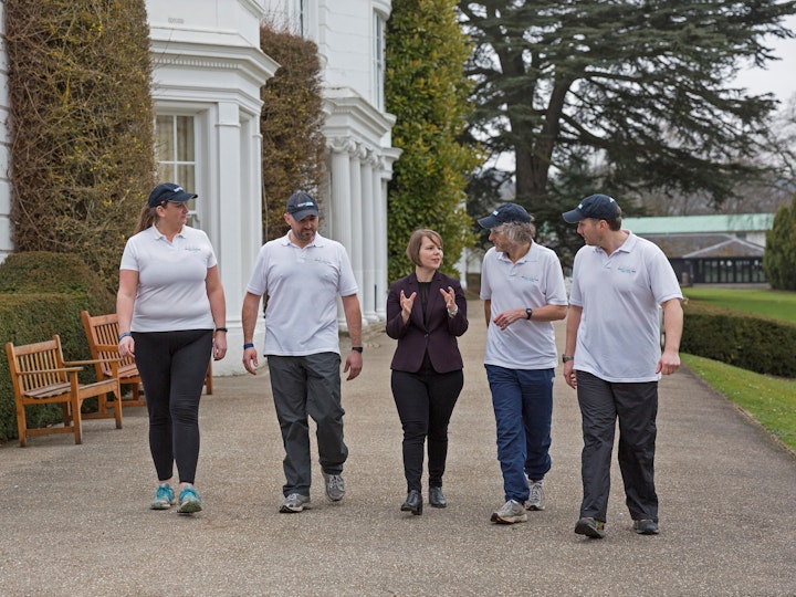 Heads Together and Row 098 cropped mtime20181218161714