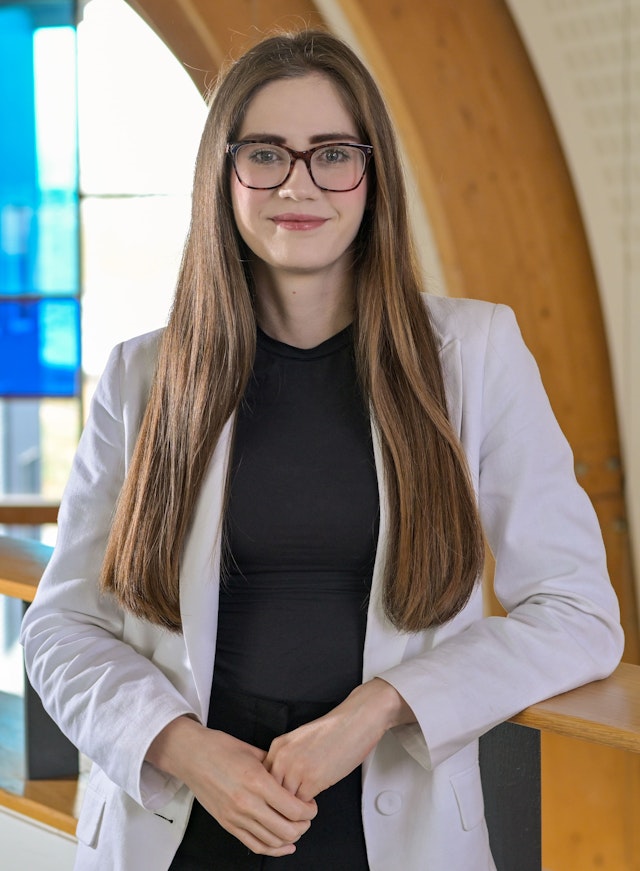 Olena Khlystova New Photo